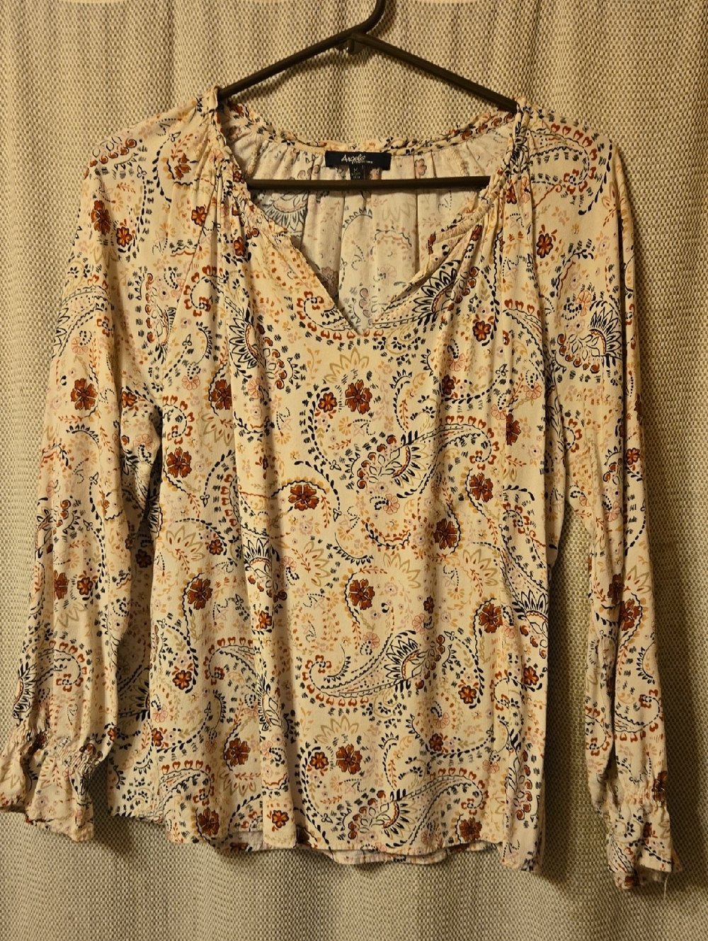 Angel Cream Paisley Floral V-Neck Blouse with Rust and Navy Accents